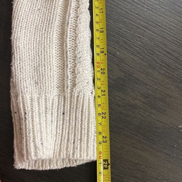Old Navy Medium Speckled Oatmeal Colored Sweater - Picture 8 of 8